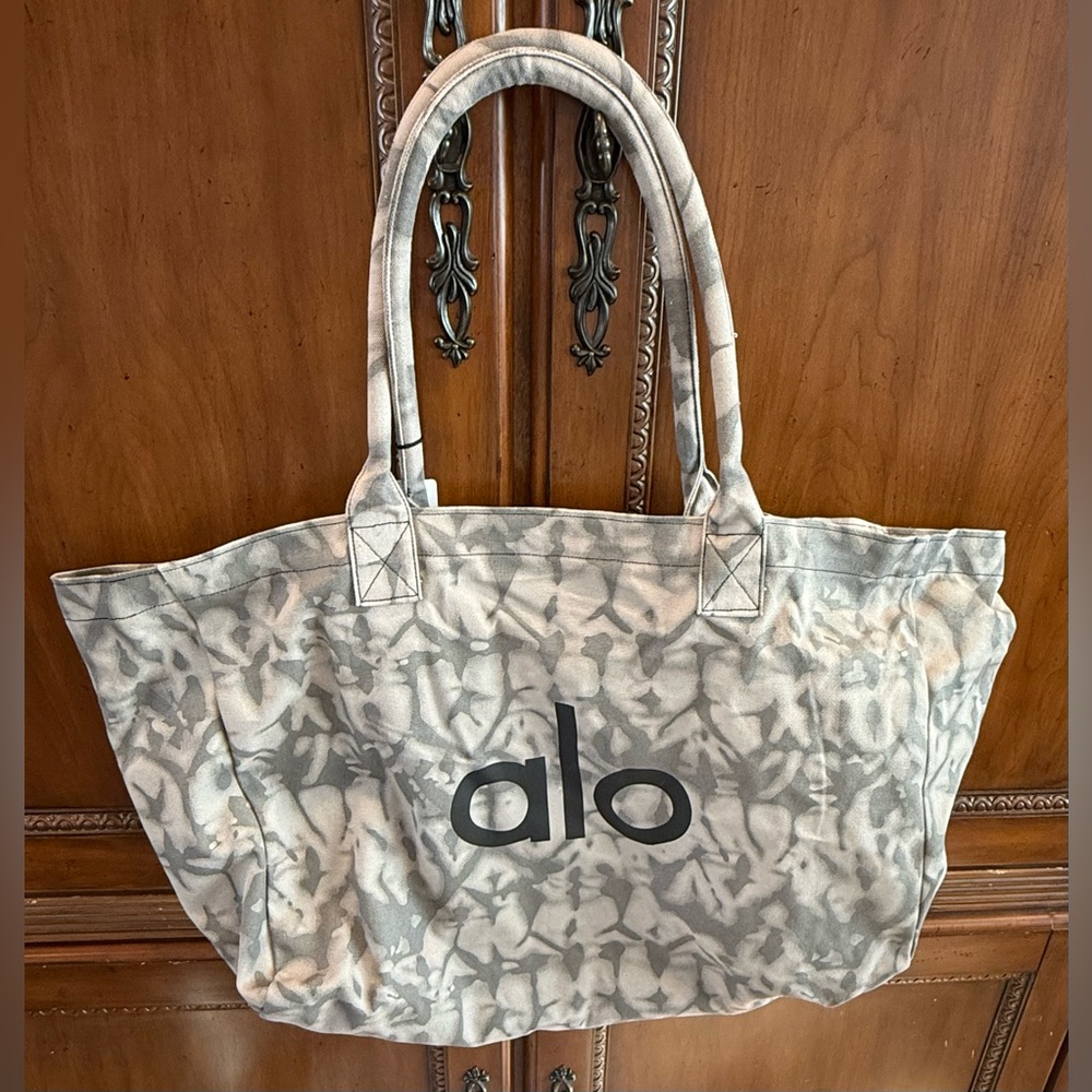 Alo bag brand new with tags